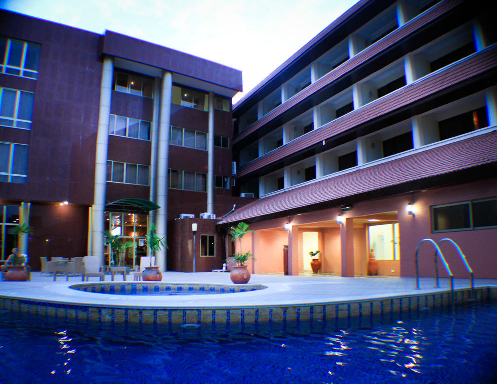 Royal Nick Hotel Lashibi ภายนอก รูปภาพ