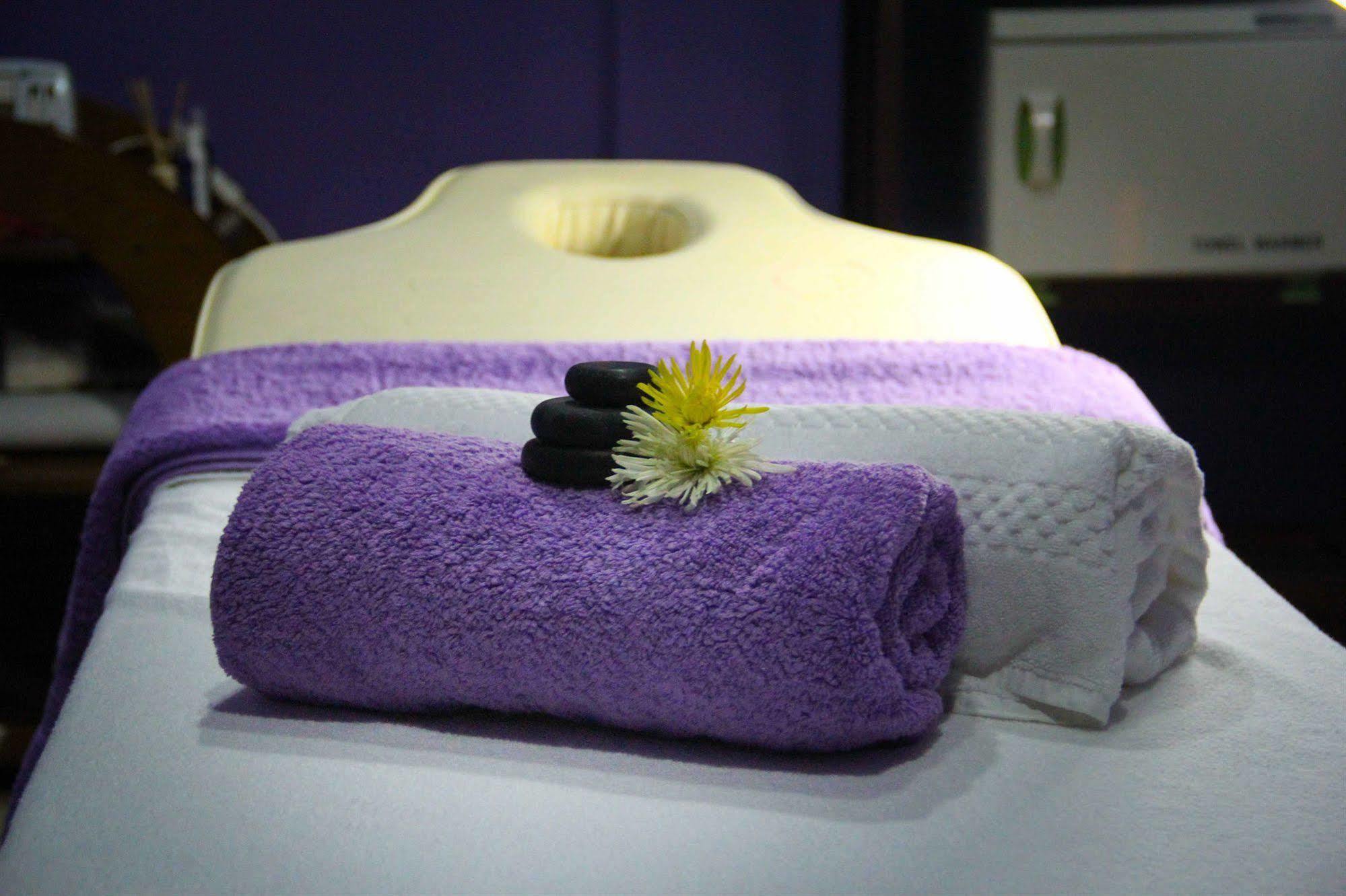 Royal Nick Hotel Lashibi ภายนอก รูปภาพ